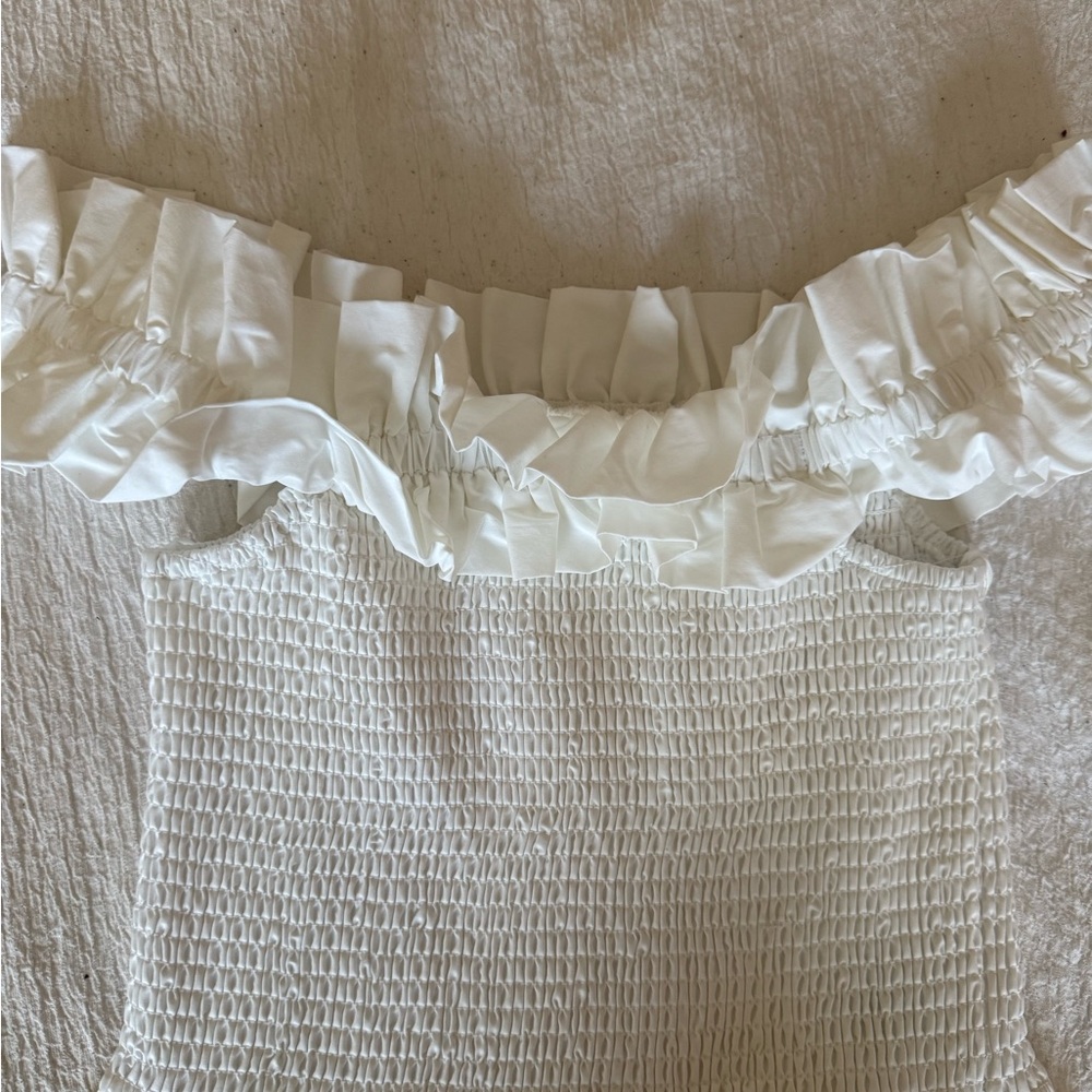 Chic Off-Shoulder Ruffle Blouse - Picture 2 of 6